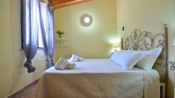 Apartamento básico | 2 quartos, cortinas blackout, ferros/tábuas de passar roupa