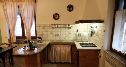 Dory's apartment... for fashion and wine