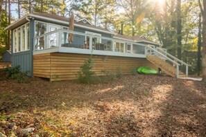 Exterior - Jackson Lake Waterfront Oasis with Stunning Views (Mansfield)