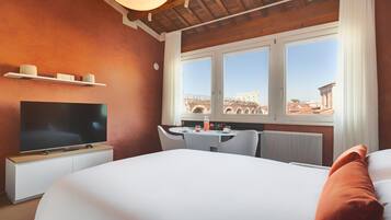 1 bedroom, in-room safe, free WiFi, bed sheets