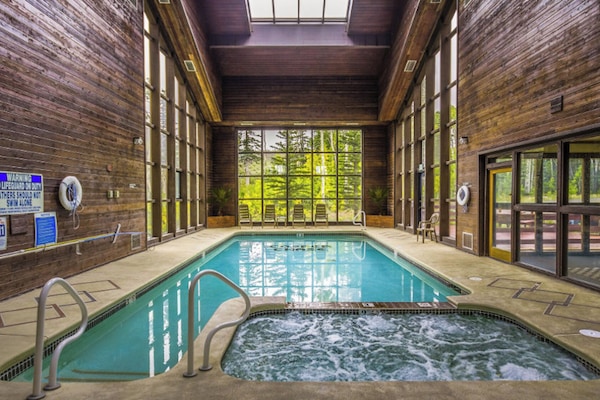 Indendørs pool, opvarmet pool