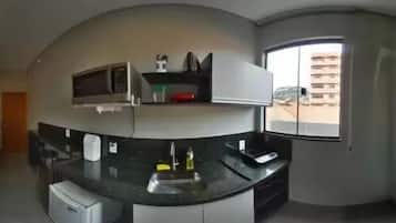 Microwave, rice cooker, cookware/dishes/utensils