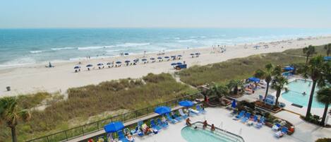 Innendørsbasseng og utendørsbasseng