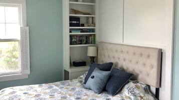 5 bedrooms, WiFi, bed sheets