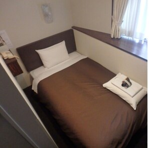 1 bedroom, desk, free WiFi, bed sheets