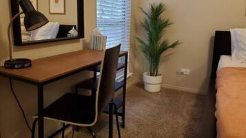 1 多间卧室、熨斗/熨衣板、WiFi、床单