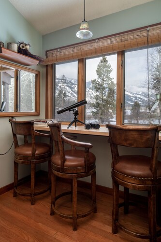 Outpost: Twinberry 3522 - Located in the Aspens!