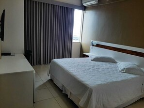 Basic Double Room Single Use | Desk, laptop workspace, free WiFi