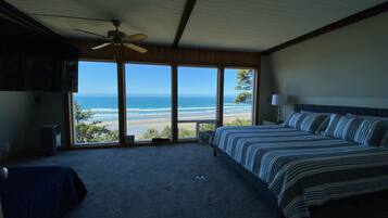 4 makuuhuonetta, silitysrauta/-lauta, vauvan matkasänky, ilmainen Wi-Fi