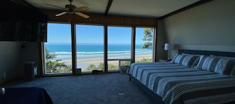 Beautiful Ocean View & path to the beach