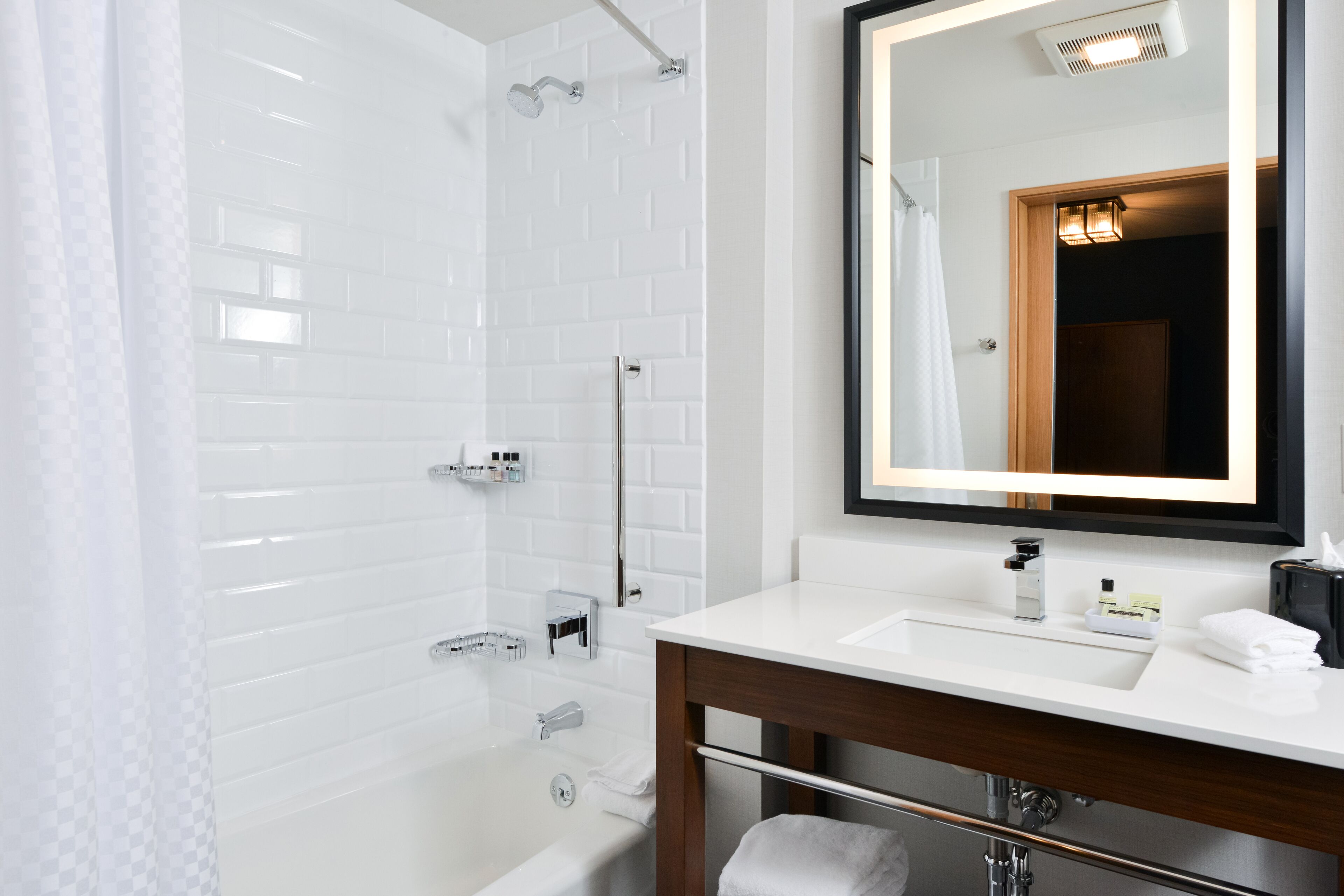 combined shower/bathtub, free toiletries, hair dryer, towels