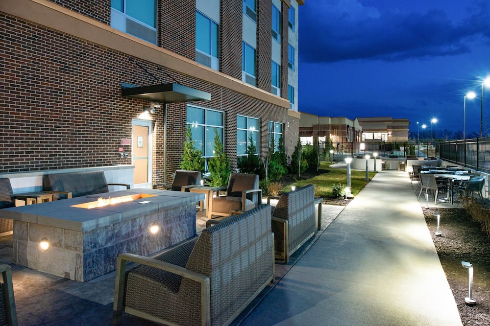 Four Points by Sheraton Kansas City Olathe