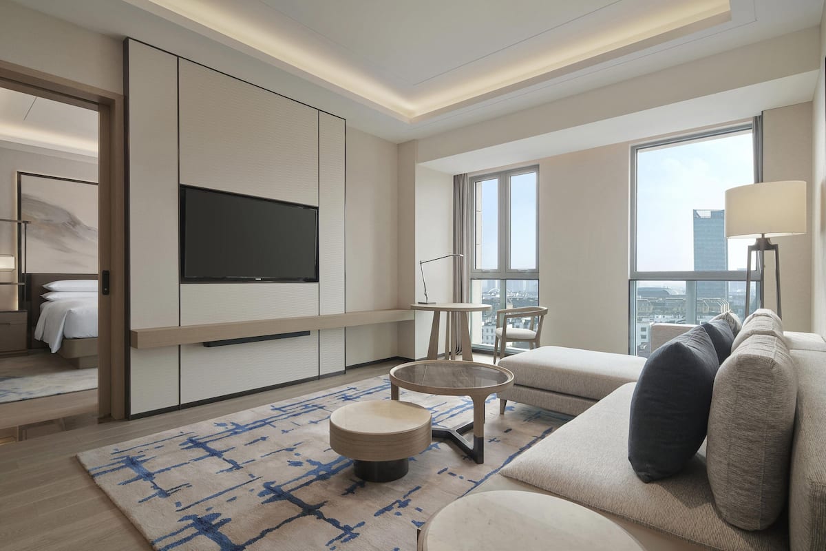 Free minibar items, in-room safe, individually decorated, desk