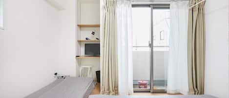 1 bedroom, desk, iron/ironing board, free WiFi