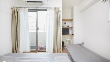 1 bedroom, desk, iron/ironing board, free WiFi