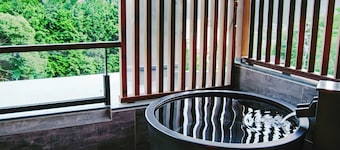 Standard JapaneseWestern roomwith Mt Fuji view OpenAir Bath Includedbreakfast included / Minamitsuru-gun Yamanashi