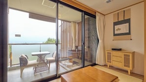 Interior - Standard JapaneseWestern roomwith Mt Fuji view room only / Minamitsuru-gun Yamanashi (Minamitsuru-gun)