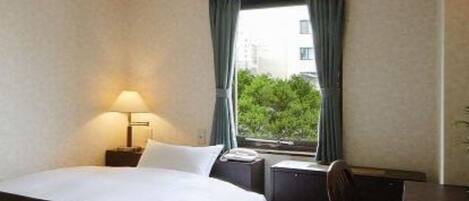 1 bedroom, desk, free WiFi, bed sheets