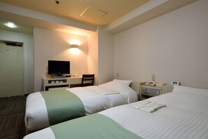 1 bedroom, desk, free WiFi, bed sheets