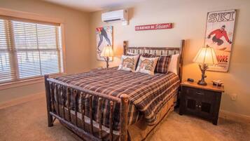 3 bedrooms, iron/ironing board, travel crib, free WiFi