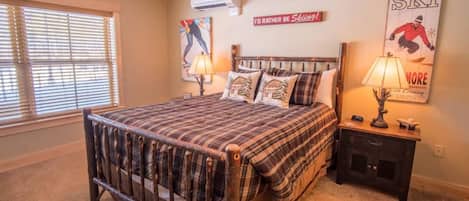 3 habitaciones, tabla de planchar con plancha y cuna de viaje