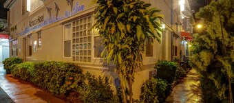 Richard's Hotel