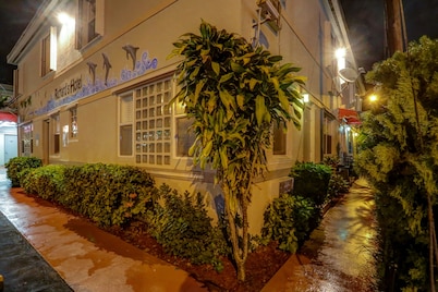 Richard's Hotel