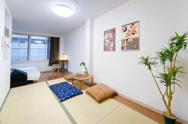 1 bedroom, desk, iron/ironing board, free WiFi