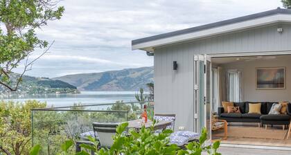 Otahuahua - Akaroa Holiday Home