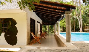 Terrace/patio - Hacienda Mexicana (Cancun)