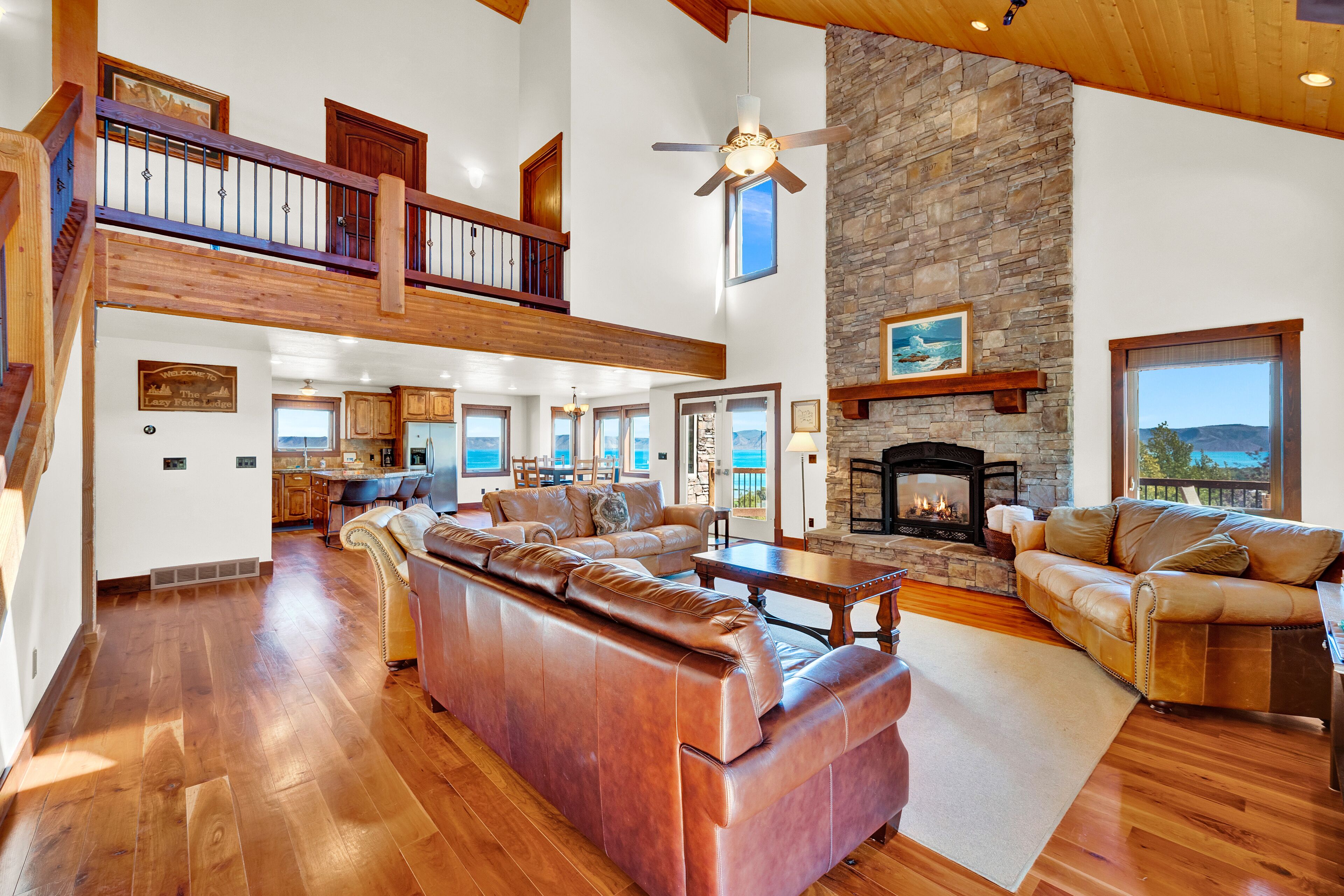 Smart TV, fireplace, DVD player, books