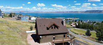 Lazy Fade Lodge 1/2 Mile from Bear Lake Marina, Harbor Village Amenities