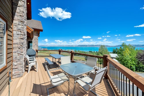 Lazy Fade Lodge 1/2 Mile from Bear Lake Marina, Harbor Village Amenities