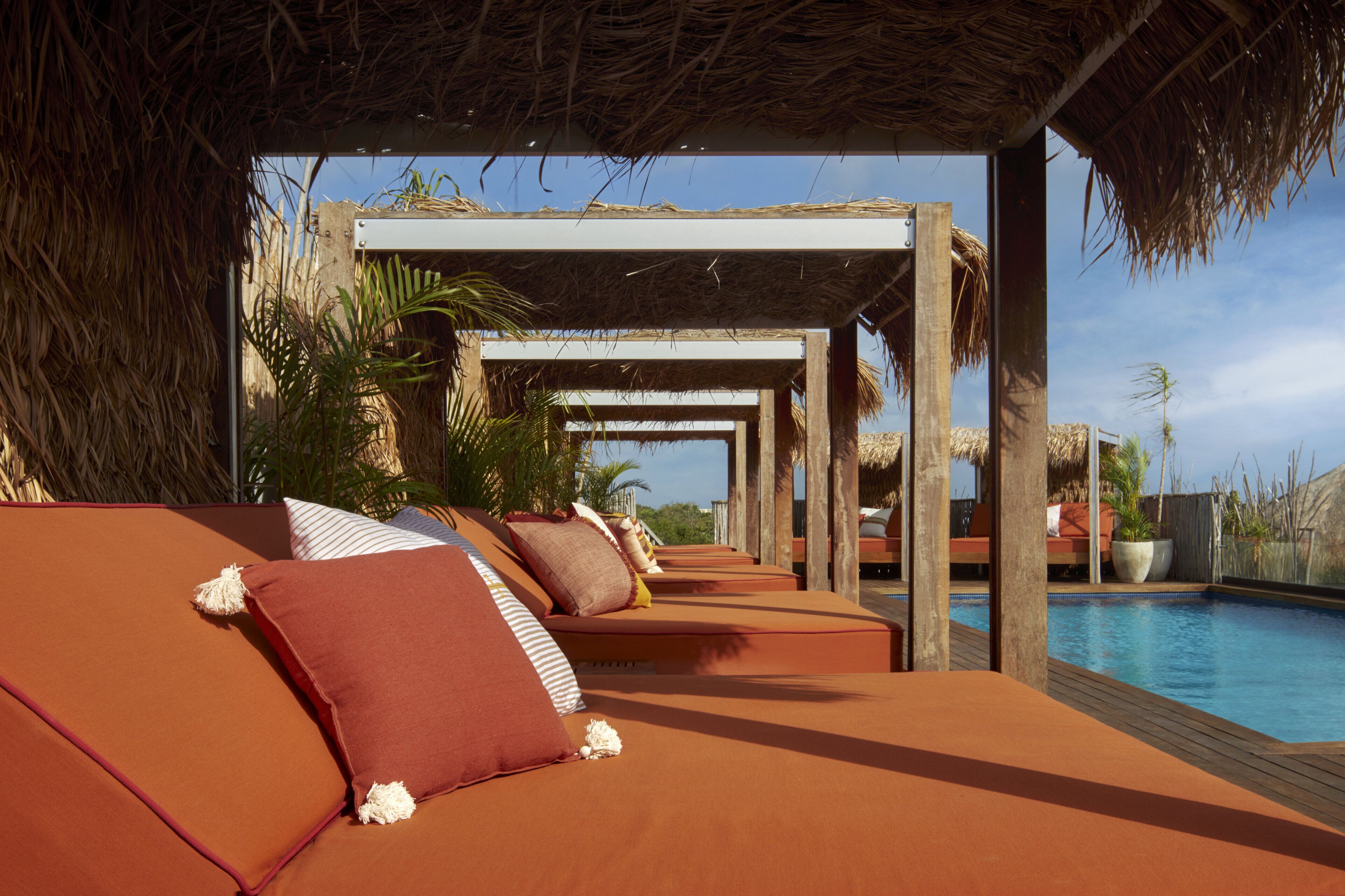 2 outdoor pools, free pool cabanas, pool umbrellas