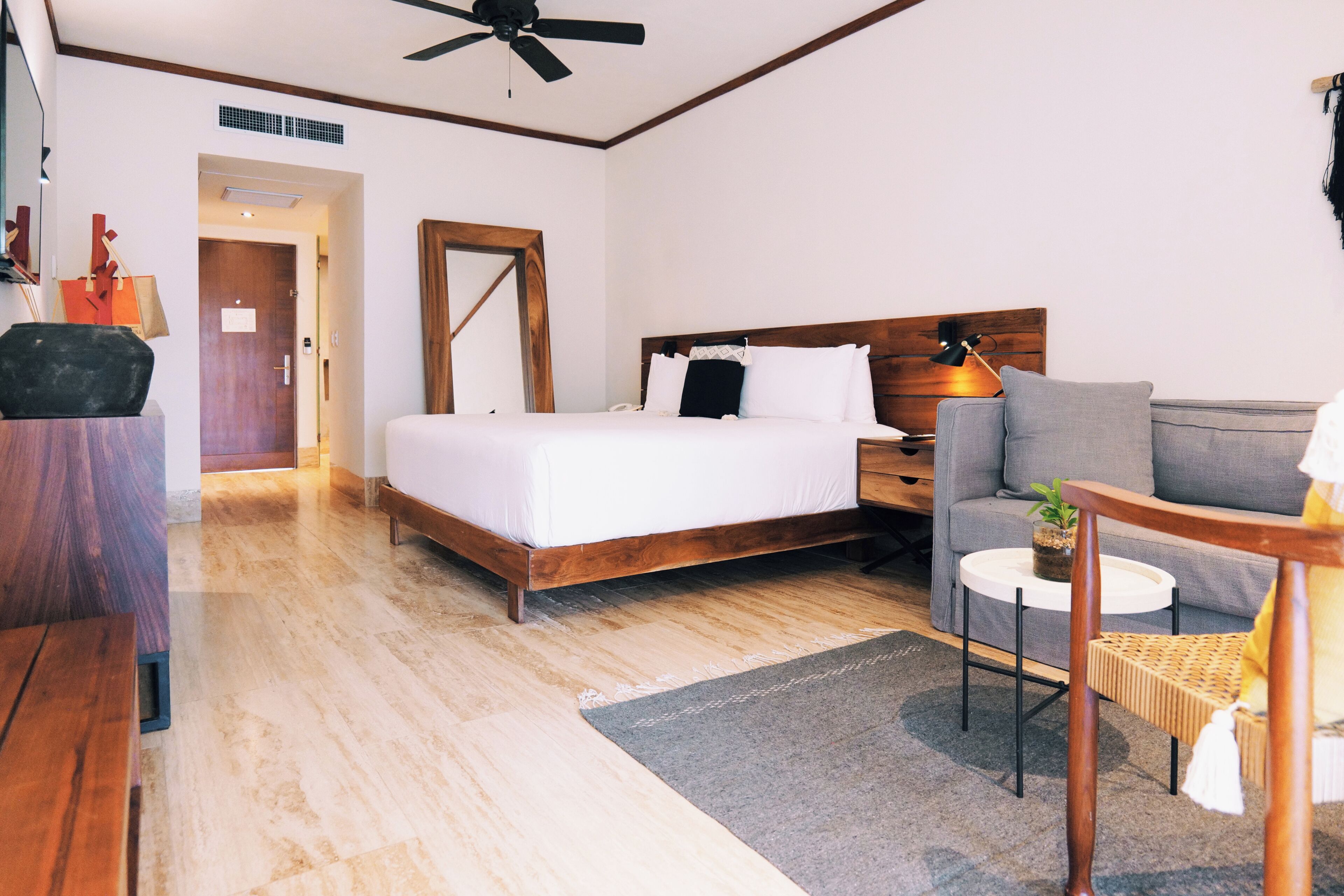 Premium bedding, down comforters, in-room safe, blackout drapes