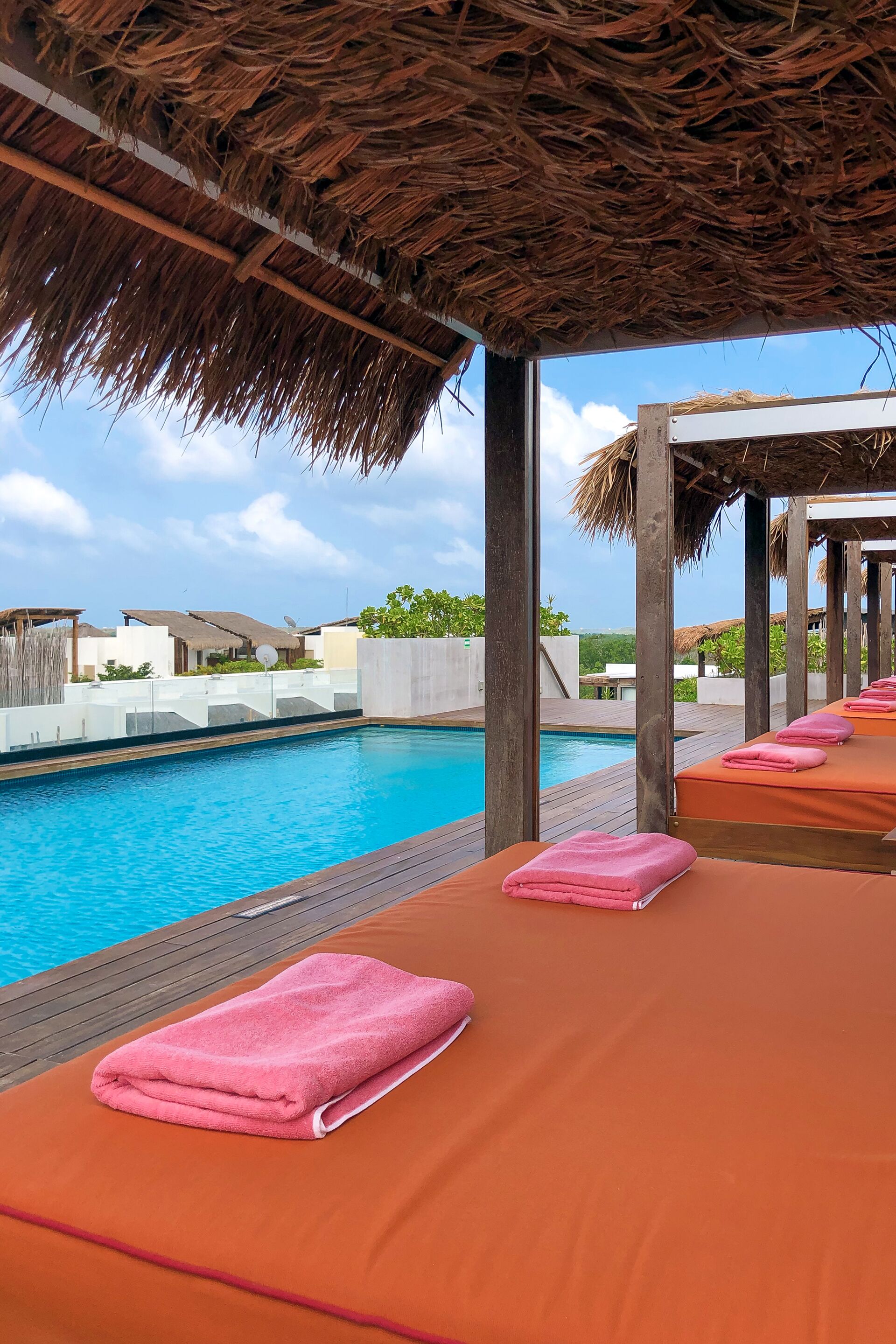2 outdoor pools, free cabanas, pool umbrellas