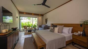 Premium bedding, down comforters, in-room safe, blackout drapes