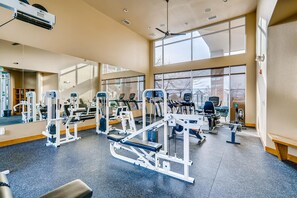 Fitness facility - Pottery Barn Perfect Steps 2 LightRail, Mall, Restaurants, Shop, Schwab,Skyridge (Lone Tree)