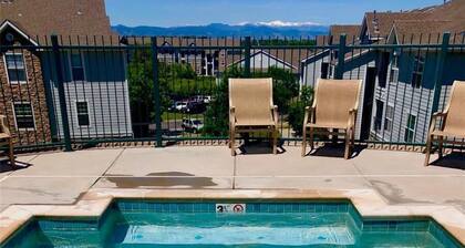 Pottery Barn Perfect Steps 2 LightRail, Mall, Restaurants, Shop, Schwab,Skyridge