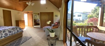 Suitable for Romantic/family holiday in a mesmerising quiet natural surroundings