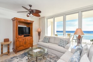 Smart TV - Beachfront 3BR condo w/ stunning Gulf views in Destin! 🌺☀ (Destin)