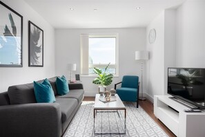Living room - Lincoln Plaza Apartments by Squa.re (London)