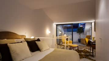 3 bedrooms, in-room safe, desk, iron/ironing board