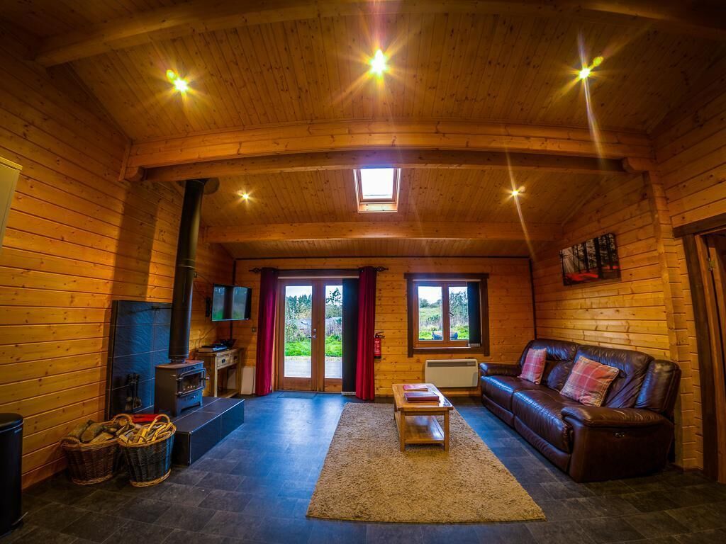 Cranborne Lodge - Couples lodge with hot tub