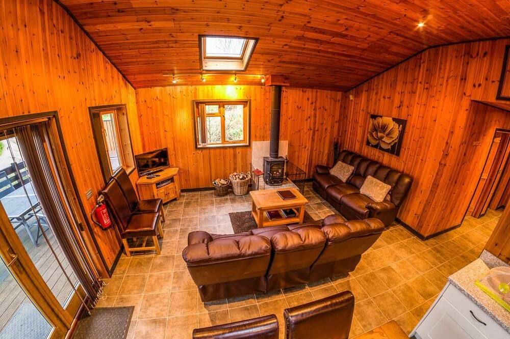 Dorchester Lodge - Family lodge with hot tub