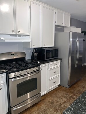 Fridge, microwave, oven, stovetop - Inviting/Cozy Home in Medical Center - Beautiful home to stay!! (Houston)