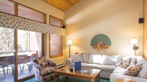 Fireplace - Winterset Condo - Near Shuttle & Year-round Fun! (Mammoth Lakes)
