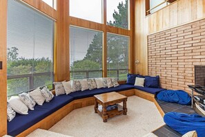 House, Multiple Beds, Hot Tub, Garden View (Seaclusion) | 3 bedrooms, individually decorated, individually furnished, desk - Seaclusion Close to Trails Hot Tub (Sea Ranch)