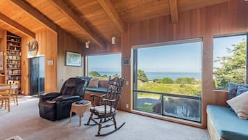 House, Multiple Beds, Hot Tub, Ocean View (Viglione) | View from room