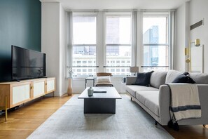 テレビ、ステレオ